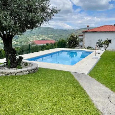 Feriehus Refugio Sereno, Casa Na Montanha Com Piscina Privativa